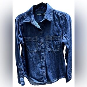 Lauren Ralph Lauren Denim Button Up Shirt 100% Cotton Medium Classic Fit. NWOT